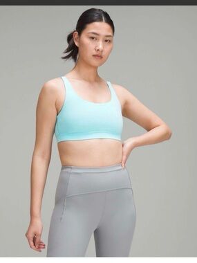 LULULEMON Energy Bra Medium Support Size 4 Blue Womens Sports Bra